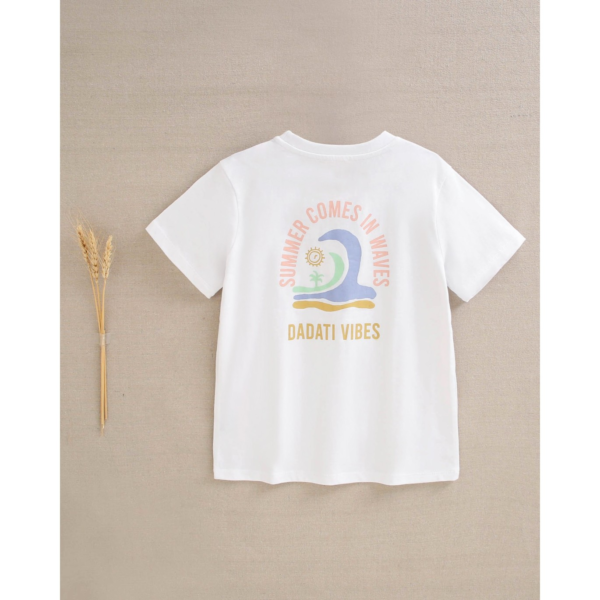 Camiseta de niño con dibujo de ola "Dadati VIBES" - Imagen 2