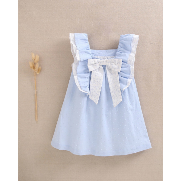 Vestido de niña de plumeti azul con volantes y lazo - Imagen 2